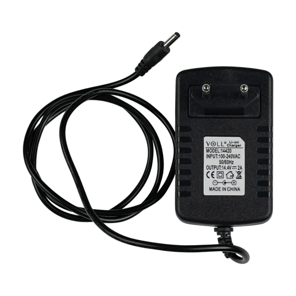Voorkant van oplader (C-12-LFP) voor LiFePO4-batterijen.