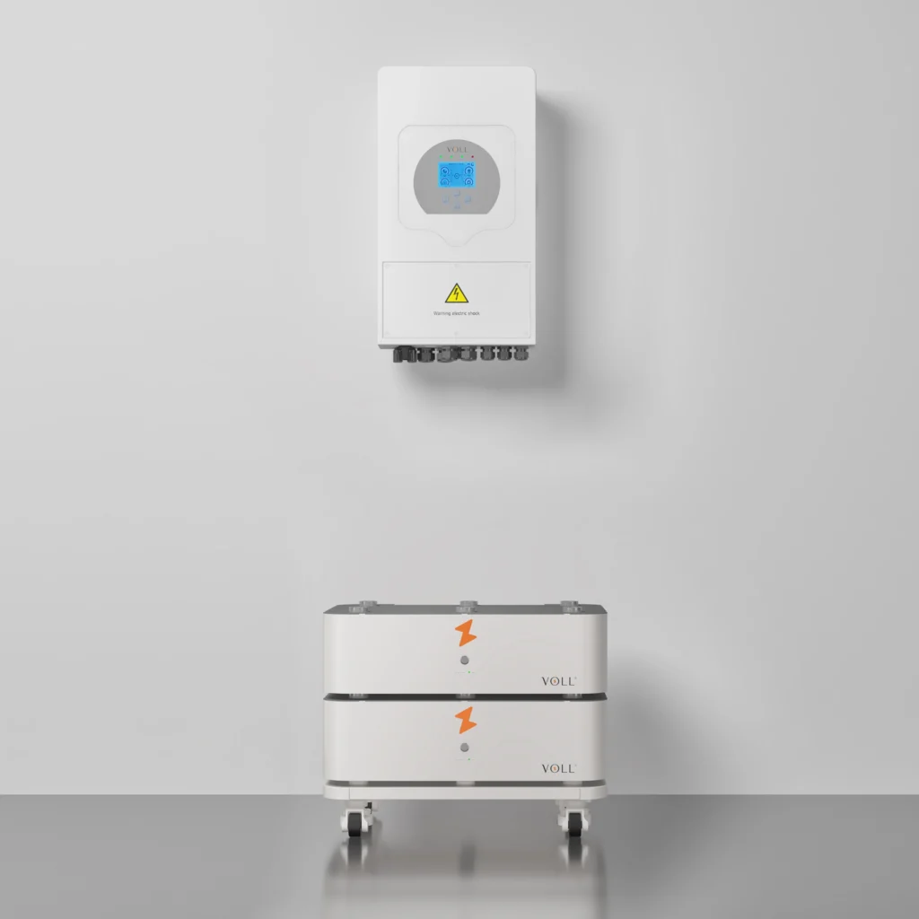 SET 2B thuisbatterijsysteem in staande configuratie met 5 kW 1-fase hybride omvormer, 10,24 kWh opgestapeld.