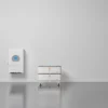 SET 2 thuisbatterijsysteem in liggend configuratie met 5 kW 3-fase hybride omvormer, 10,24 kWh opgestapeld.