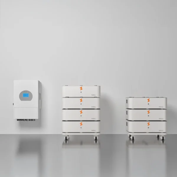SET 7 thuisbatterijsysteem in liggend configuratie met 10 kW 3-fase hybride omvormer, 35,84 kWh verdeeld over 2 batterijtowers.