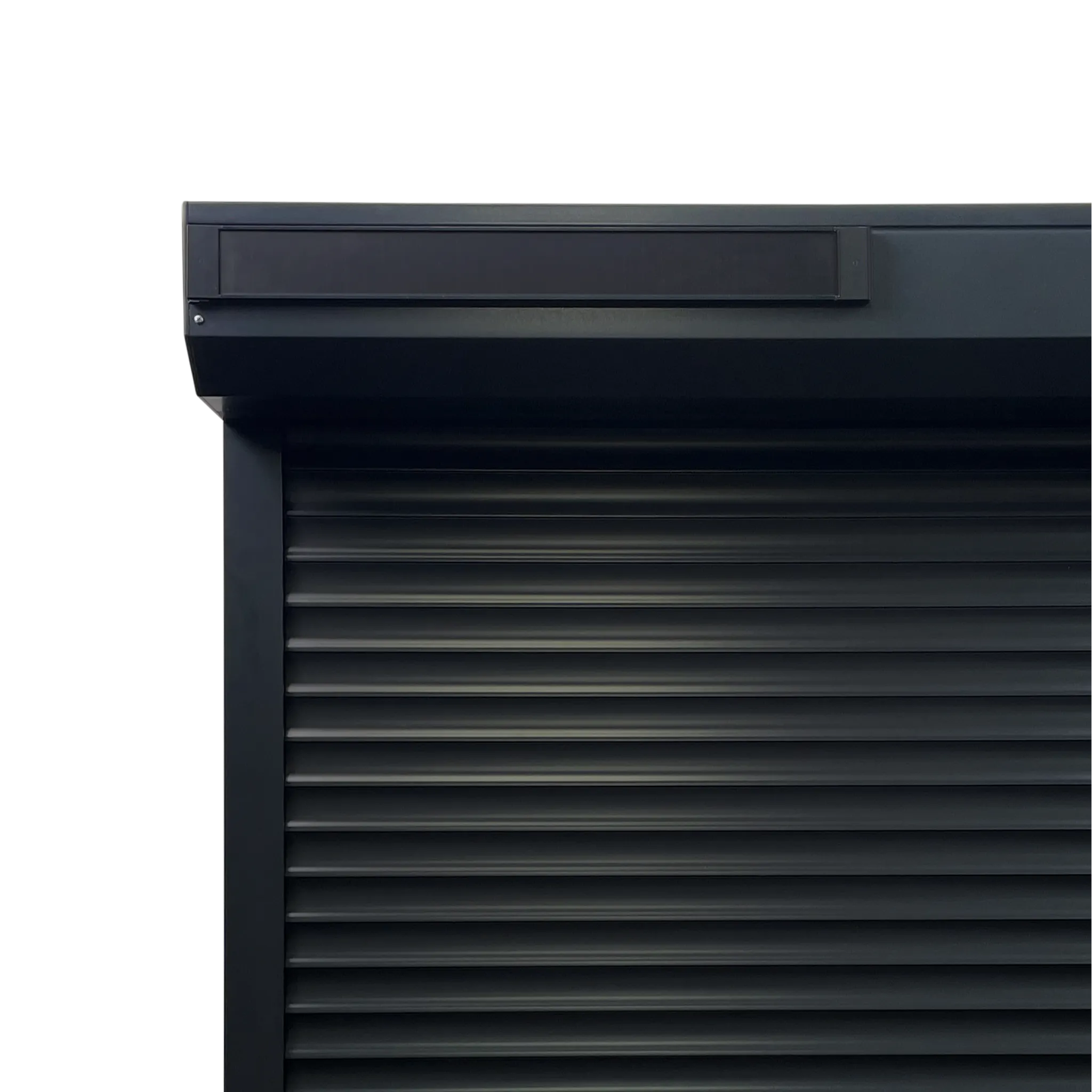 Zonnepaneel Pro (SP-12-Pro-LR) gemonteerd op een rolluik voor energieopwekking.