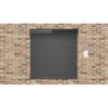 Animatie: C-12-LFP oplader gebruikt zonnepaneel (SP-12-Pro-LR) om LiFePO4-batterij (B-12-LFP) op te laden.