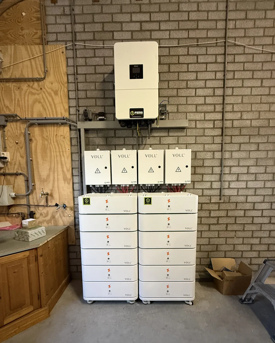 VOLL® SET 12 XL met twee torens van zes modules, geplaatst door Fiers Elektrotechniek